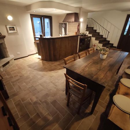 B&B Il Fienile Cingoli Kültér fotó