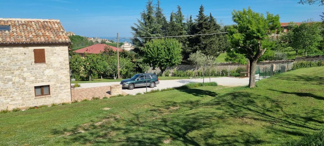 B&B Il Fienile Cingoli Kültér fotó